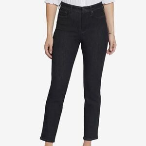 2609 NWT Curve Shaper Sheri Slim Ankle Size 4